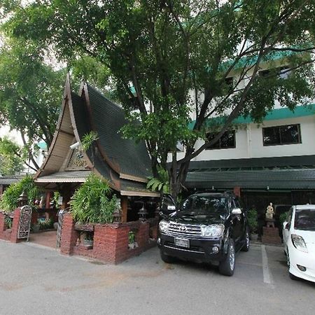 River Inn Kanchanaburi Eksteriør billede