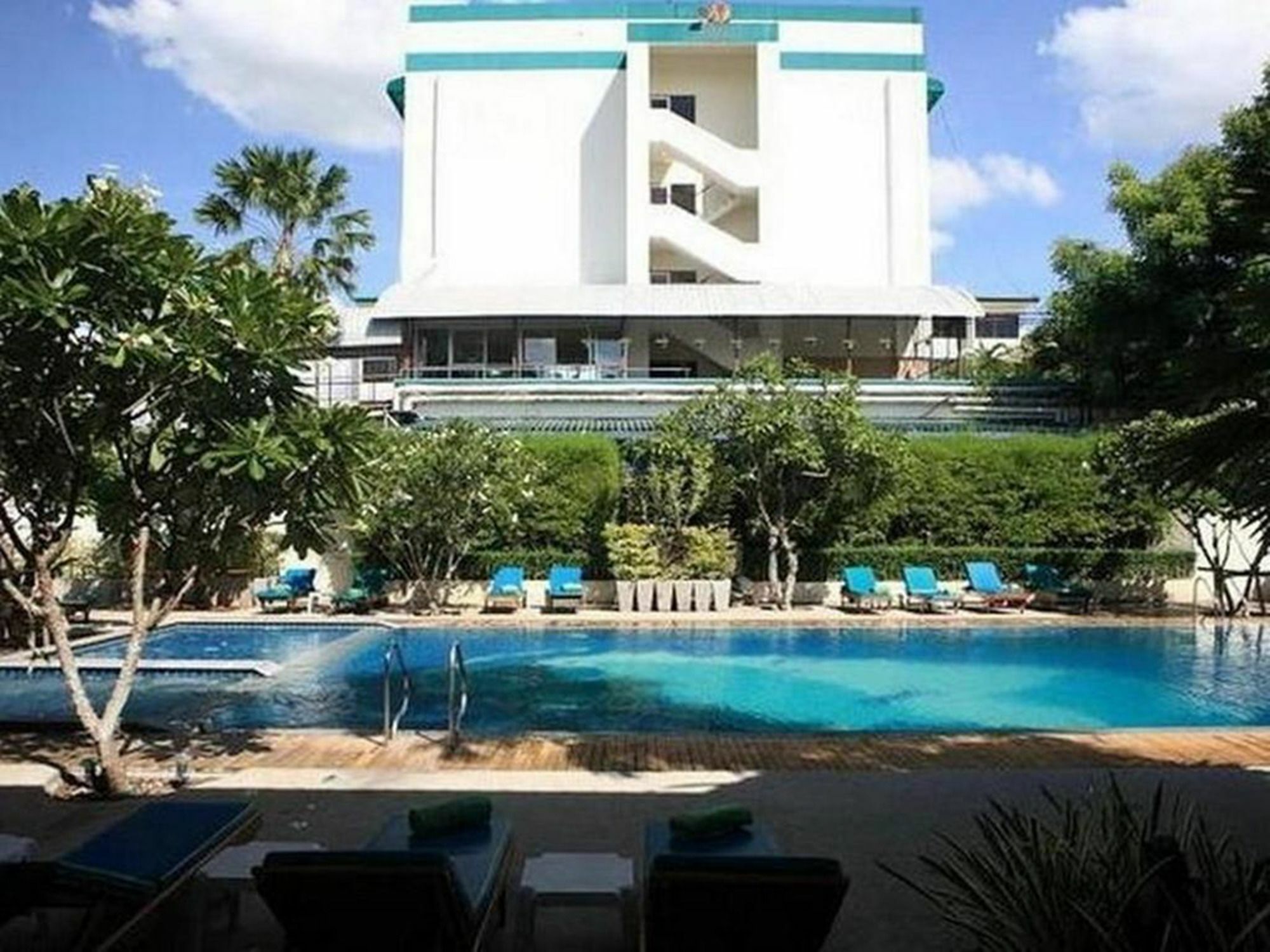 River Inn Kanchanaburi Eksteriør billede